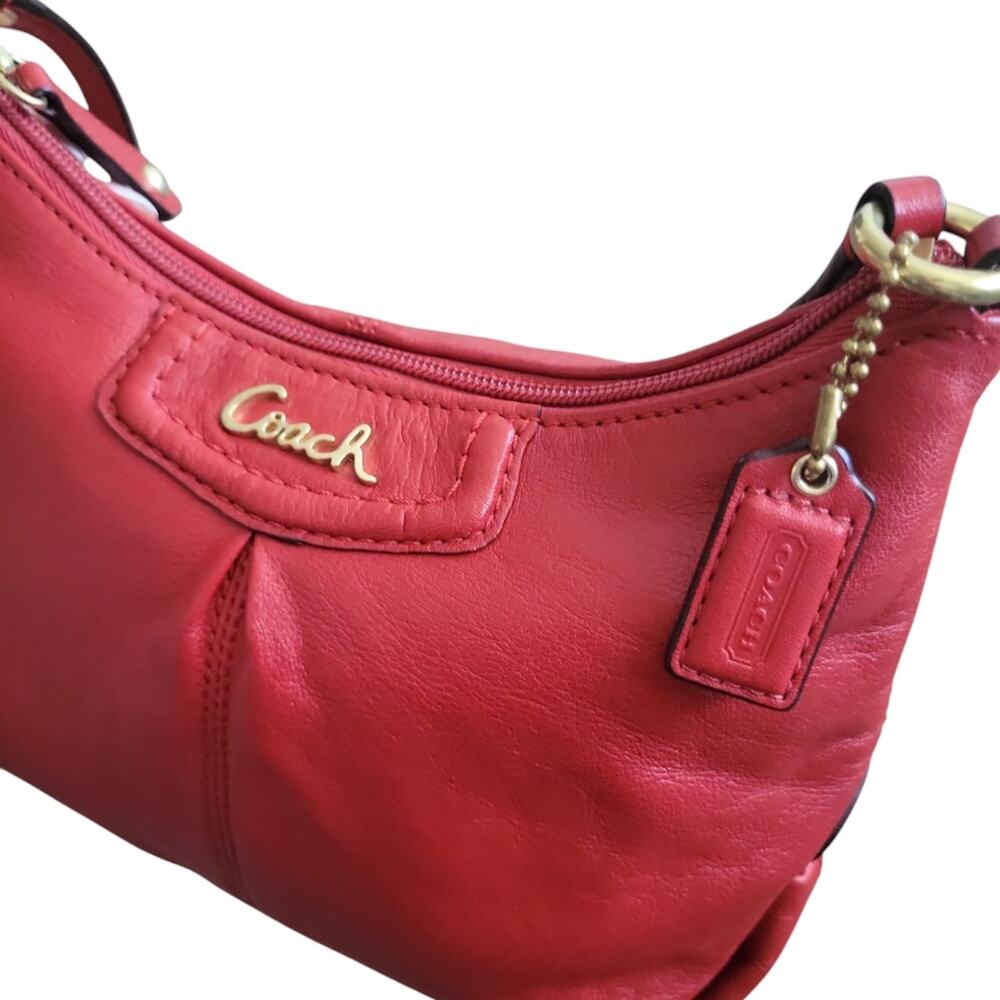 COACH Ashley Swimgback Red/Strawberry Leather Vintage Crossbody bag